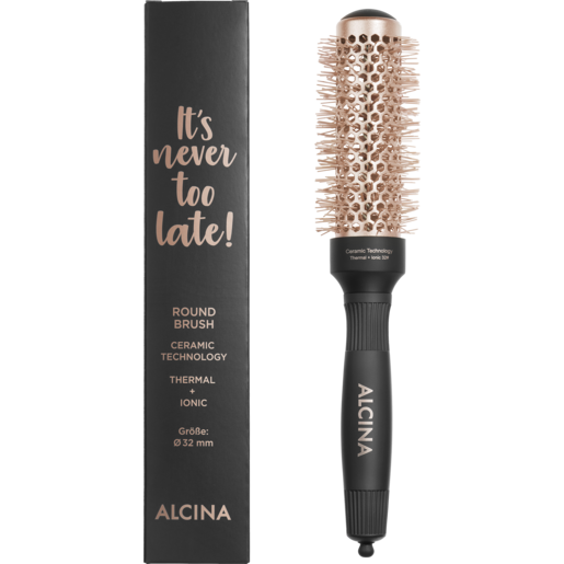 Produktabbildung Rundbürste ALCINA IT’S NEVER TOO LATE ROUND BRUSH Umfang 32 mm mit schwarzen Griff und kupfer-farbenen Bürstenkopf neben schwarzer Verpackung 