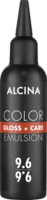 Schmale schwarze Alcina-Applikatorflasche, weißer Aufdruck „Color Gloss + Care Emulsion“ und der Farbnuance 9.6 Lichtblond-Violett